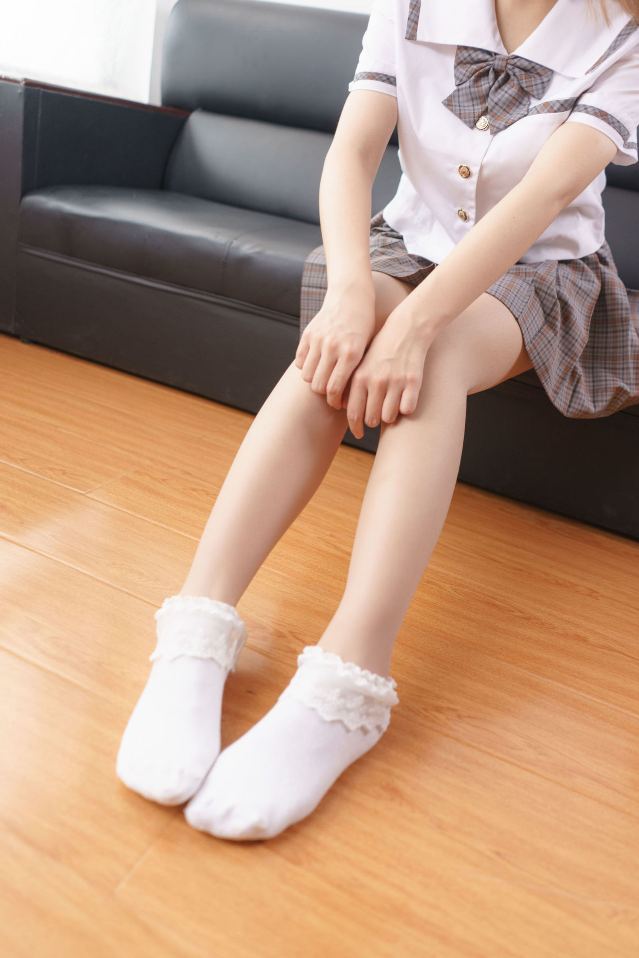 [森萝财团] BETA-025 校服肉丝少女 萝莉丝袜写真